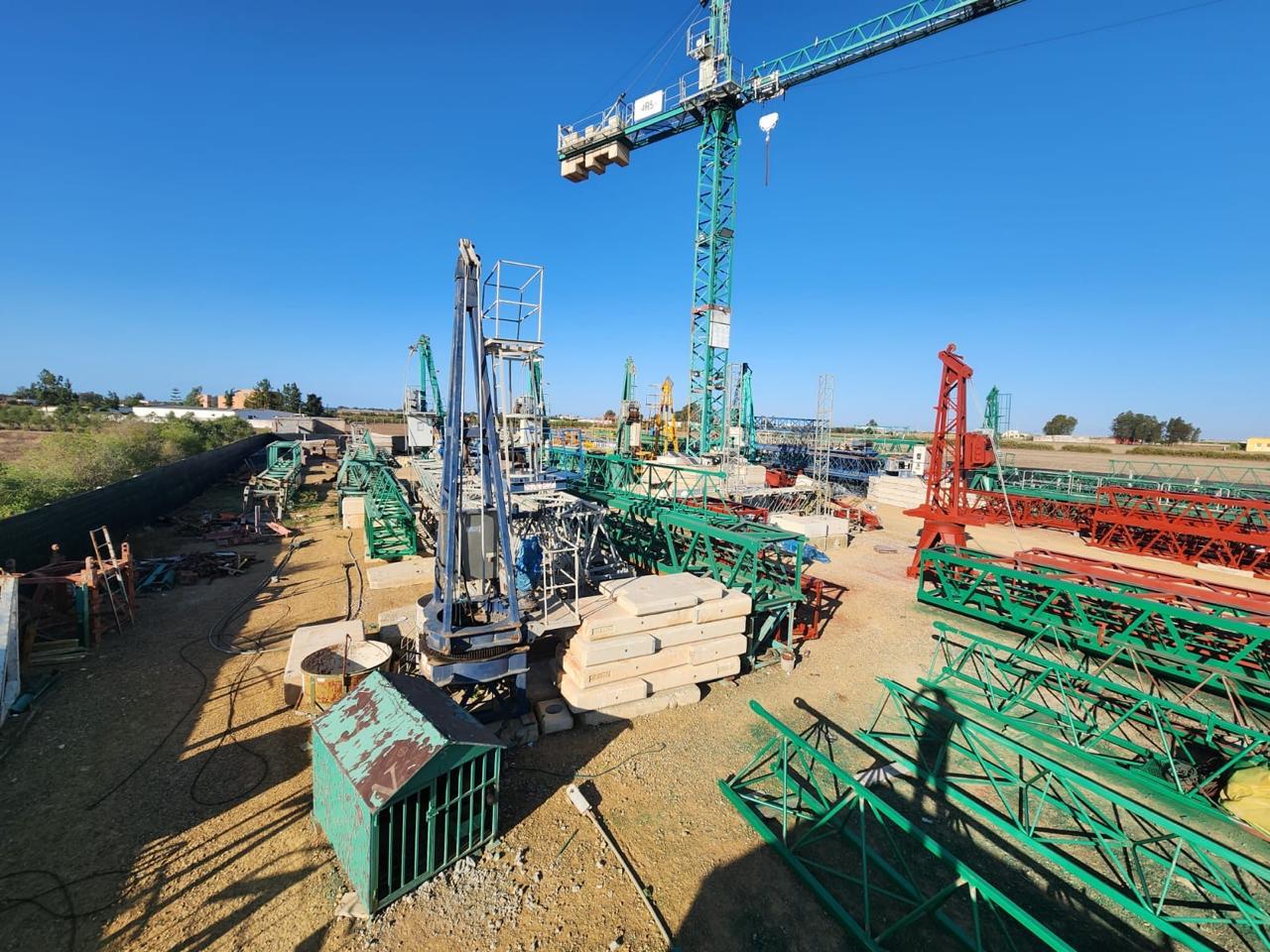 Grue à tour levage chantier BTP Maroc - SM Grue
